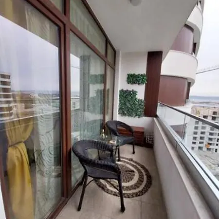 Apartment красив с целогодишен топъл басейн и джакузи